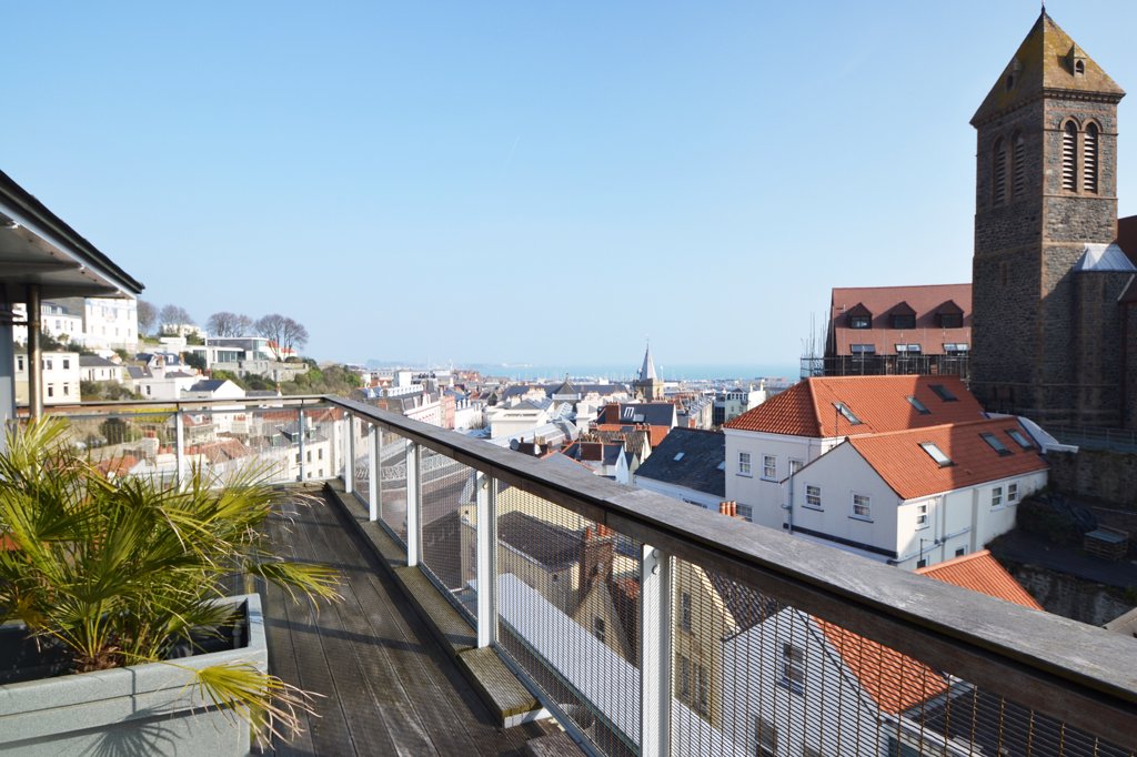 Apartment 13 Tudor House, Le Bordage, St Peter Port 3 bedroom open