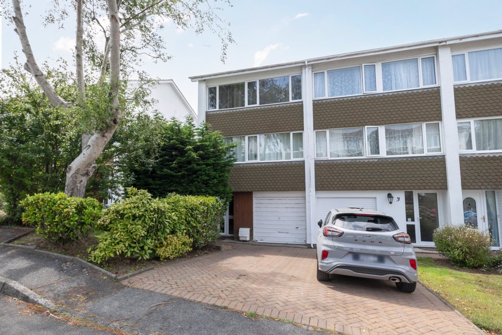 Hollandia, 4 Clos De Bas, Green Lanes, St Peter Port 2 bedroom open