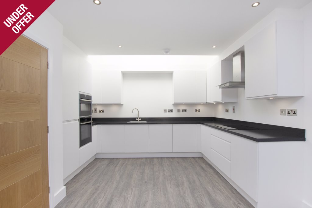 9 Merriman Court, Le Foulon, St Peter Port 2 bedroom local market terraced to buy in Guernsey