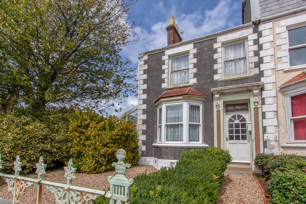 The Grove, Brock Road, St Peter Port 3 bedroom local market house to