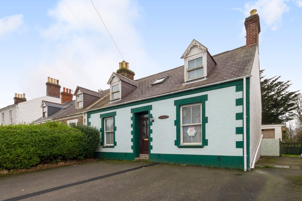 Cydonia, La Rue Maze, St Martins 3 bedroom local market house to buy