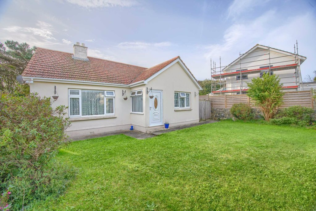 Pont Aven, Northlands Estate, Route Des Landes, Vale 3 bedroom local