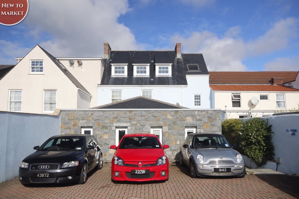 Flat 2, , Rohais , St Peter Port 1 bedroom local market apartment to rent in Guernsey Seeker.gg