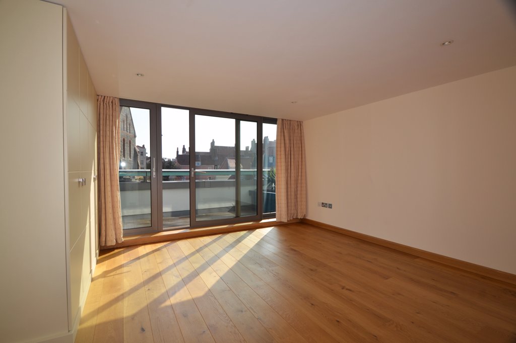 Apartment 13 Tudor House, Le Bordage, St Peter Port 3 bedroom open market apartment to buy in