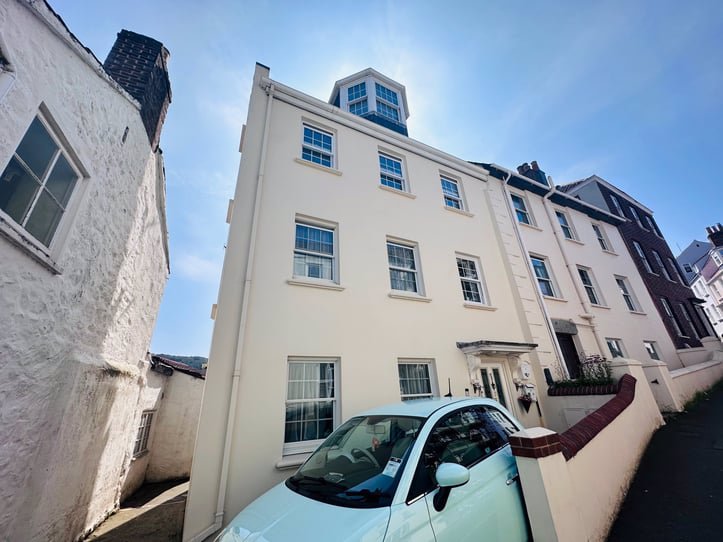 The Upper Flat, St Peter Port 2 bedroom local market apartment to buy