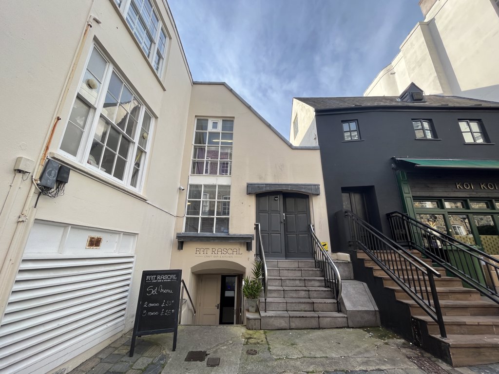 2 Lefebvre Square, Lefebvre Street, St Peter Port local market office