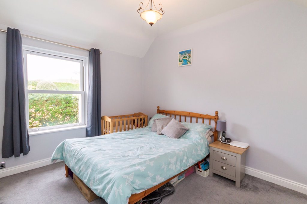 Saranda, Belvoir House, Les Hougettes, Castel 2 bedroom local market